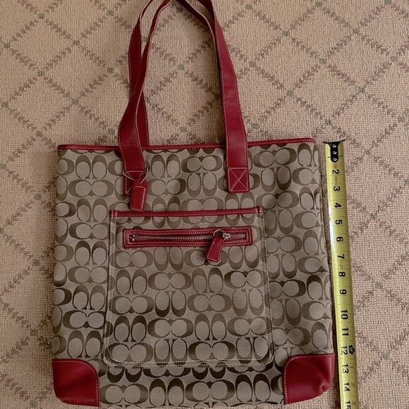 Vintage Coach brown canvas tote w deep red leather details - Picture 4 of 15